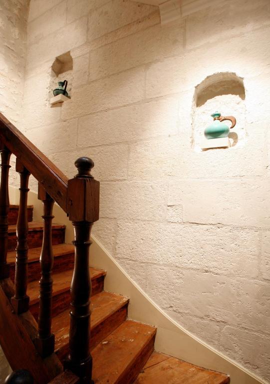 La Porte Rouge - The Red Door Inn Saintes Esterno foto